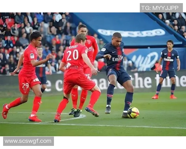 斯特拉斯堡对阵里尔精彩直播全程回顾与赛后分析